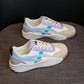 Platte witte hardloopschoenen