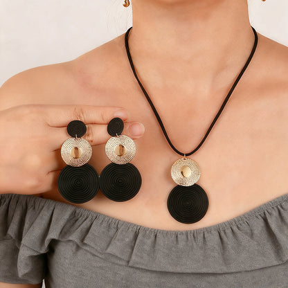 💫 ¡TIEMPO LIMITADO 50% DE DESCUENTO! ✨ Set de joyería geométrica moderna – Bañado en oro, ligero, elegante 🔶